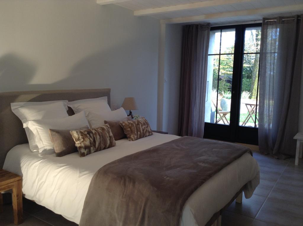La Grange D'Aunis Bed & Breakfast Aigrefeuille-d'Aunis Room photo